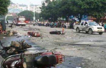 桂林一學校大門附近發(fā)生爆炸 疑已有1人死亡