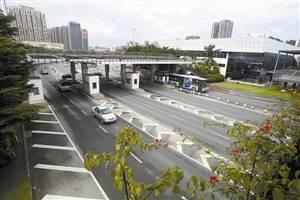 梅林關(guān)檢查崗?fù)そ裨?時開拆 市民拍照紀念