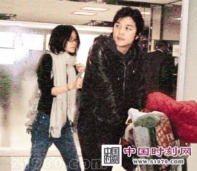 王菲李亞鵬離婚網(wǎng)友稱再也不相信愛情了 回顧兩人情史