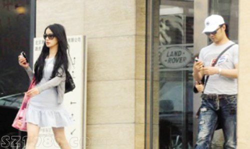 疑似汪峰前妻曝離婚始末 男方與多女性保持關(guān)系