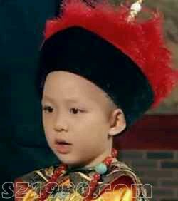 《小爸爸》里夏天的扮演者朱佳煜是誰(shuí)？他還演過(guò)什么作品？