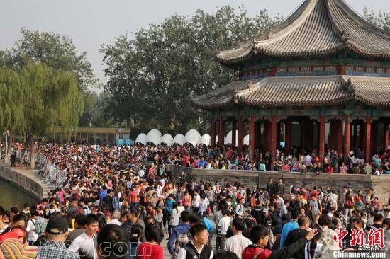 中國式休假 成難負(fù)之重拿什么拯救國人休息福利