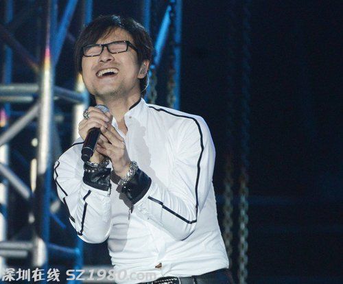 汪峰自稱是藝術(shù)家 將 上頭條 打入冷宮招差評(píng)