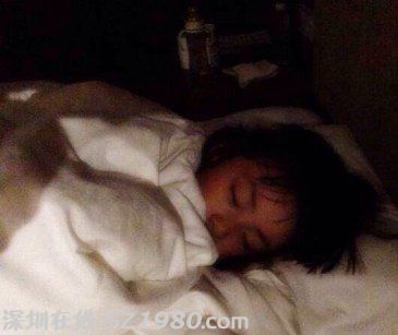 田亮曝女兒Cindy生病發(fā)燒 內(nèi)疚沒能照顧好(圖)