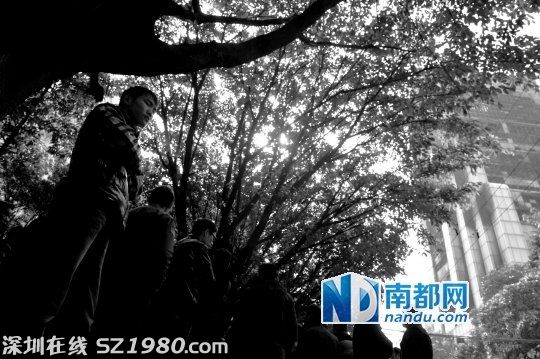 電工違規(guī)引發(fā)建業(yè)大廈火災(zāi) 損失1.27億62租戶討說法