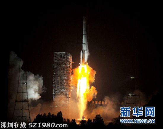習(xí)近平與玻利維亞總統(tǒng)就衛(wèi)星成功發(fā)射相互致賀