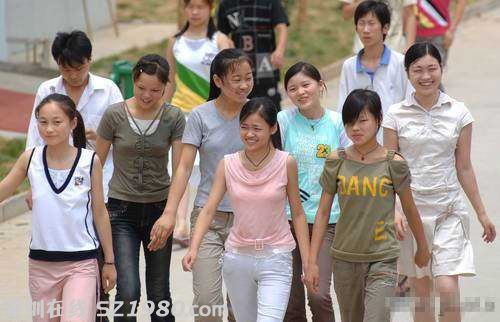 揭秘東莞女工被窩問(wèn)題： 一夫多妻 很普遍