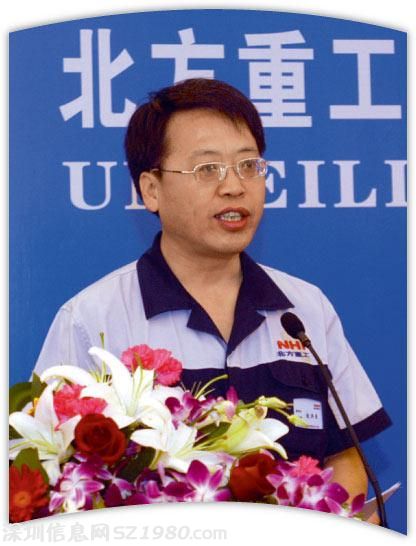 代表提議 動(dòng)遷法 ：老百姓給點(diǎn)臉就上房揭瓦