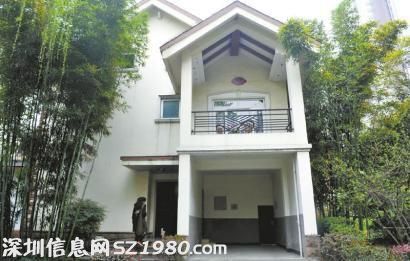 酒店的別墅已經(jīng)進(jìn)行了內(nèi)部改造。