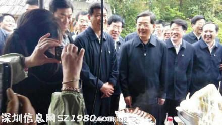 胡錦濤14日參觀湖南張家界景區(qū)(組圖)