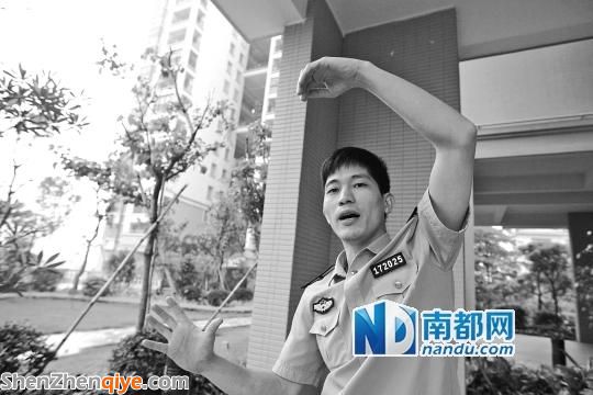 江門(mén)男童被卡防盜網(wǎng) 民警托舉10分鐘救下