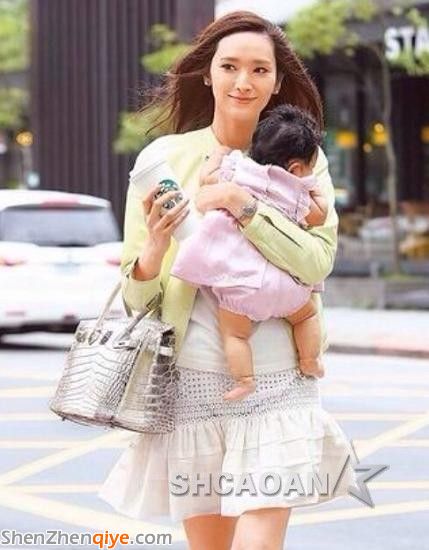 吳佩慈微博辯稱心機比花生米還小 朋友眼中是白目女(圖)