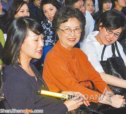 庾澄慶和83歲的媽媽常斗嘴 承認(rèn)自己讓女生不易親近(圖)
