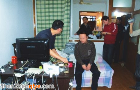 老師變色情站長(zhǎng) ?？瓷槠：薮笠咨习a