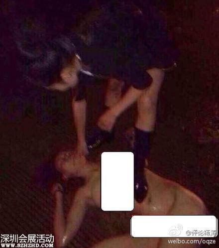 原配被小三扒光扔街頭毆打
