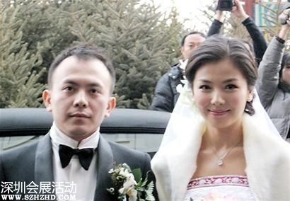 劉濤激吻照曝光 引來網(wǎng)友無數(shù)吐槽(圖)