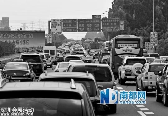 國慶出行高峰持續(xù) 省內(nèi)15條高速擁堵或管制