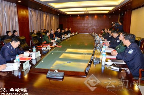  我最喜愛的人民警察 獲獎?wù)咻d譽返滇