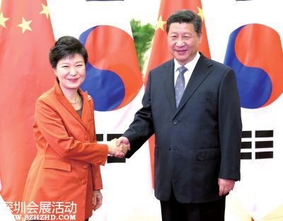 昨天，習(xí)近平在人民大會(huì)堂會(huì)見(jiàn)樸槿惠。新華社發(fā)