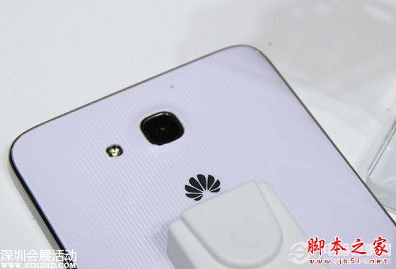 榮耀3X背面外觀