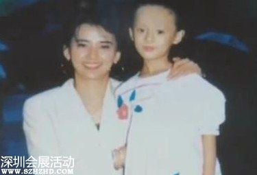 姨奶奶胡慧中與年幼時(shí)的孫儷合影