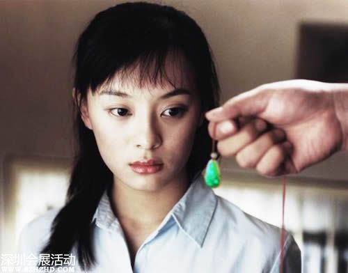 孫儷成長(zhǎng)史：11歲出訪英美 18歲榮立二等功(圖)