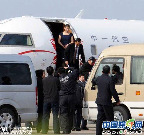 趙本山女兒奢侈生活 豪宅如皇宮飛機(jī)是坐騎(圖)