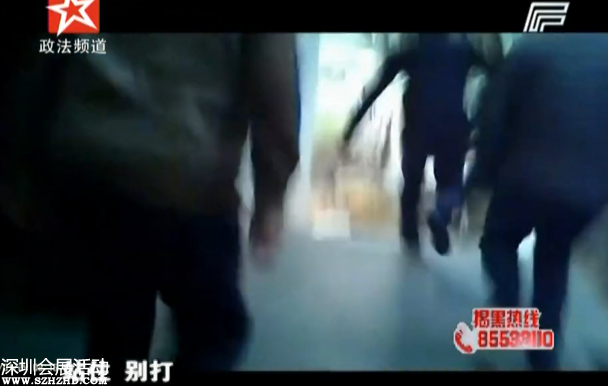 湖南男子舉報(bào)妻子與官員開房109次 當(dāng)街親熱