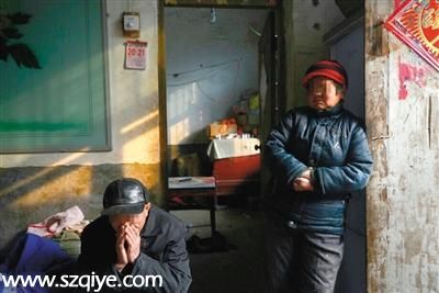 河南駐馬店艾滋病拆遷隊(duì):熟人介紹 生意