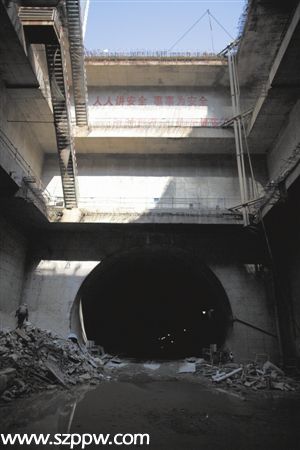 福田CBD:亞洲最大地下火車站相當(dāng)于21個足球場