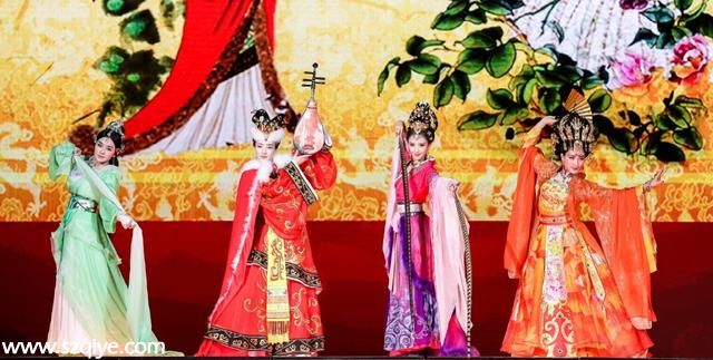 央視元宵晚會(huì)節(jié)目單曝光  女神 賈玲亮歌喉