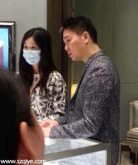 劉強(qiáng)東奶茶妹妹商場選鉆戒 傳男方給一億聘禮