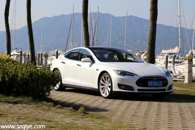 特斯拉Model S P85D深圳首發(fā)