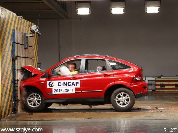 雙龍汽車 愛騰 2014款 2.3L 兩驅(qū)自動(dòng)精英汽油版