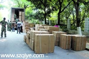 <a href=http://www.hnyueyi.com.cn/shenzhen/ target=_blank class=infotextkey>深圳</a>(www.hnyueyi.com.cn)破獲涉嫌運輸販賣仿真槍案 12米貨柜車塞萬支仿真槍