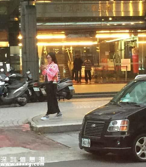 庾澄慶戀上女主播疑共度良夜 揭秘與吳莫愁同居傳聞(圖)
