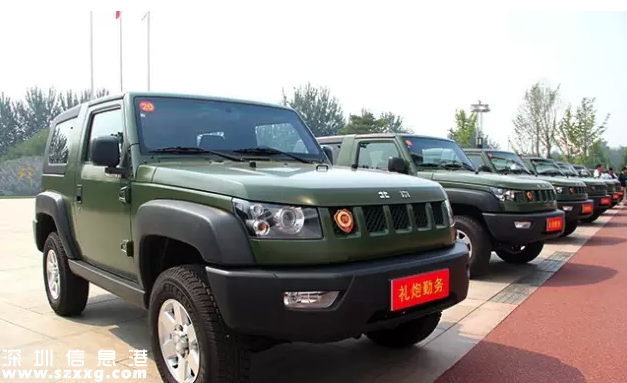 叫專車竟然來了輛閱兵車 神州專車9.3閱兵車登陸深圳(www.hnyueyi.com.cn)