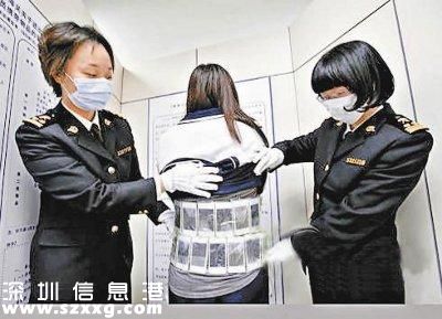<a href=http://www.hnyueyi.com.cn/shenzhen/ target=_blank class=infotextkey>深圳</a>(www.hnyueyi.com.cn)一母親在2名幼女身上藏65部iphone通關被查