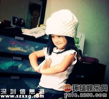 文章檢討不該對(duì)女兒發(fā)脾氣 文章牽手門被指