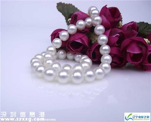 遼寧一女廳官日均受賄近萬(wàn)元 全身珠光寶氣