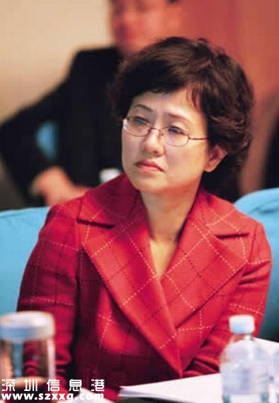 華寶國際集團主席及總裁——朱林瑤