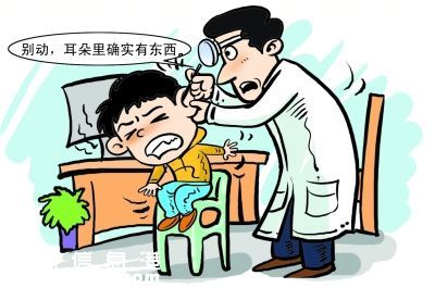 蟑螂爬入男童耳朵 昆蟲入耳怎么辦？