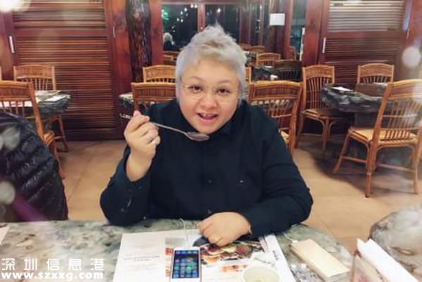 韓紅首爾曬自拍