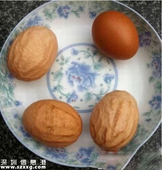 市民買到怪雞蛋似核桃活久見 腦洞大開是人造蛋還是外星蛋