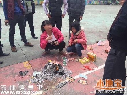 廣州小學生被校車壓死 疑在校車下?lián)鞏|西