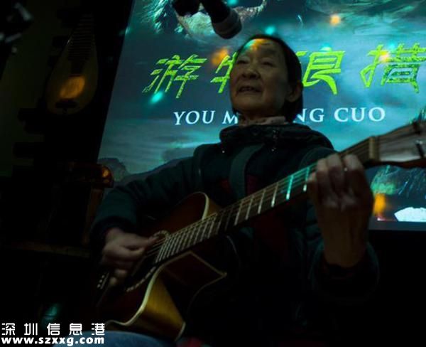 七旬婆婆酒吧駐唱