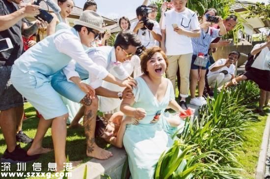 賈玲回應(yīng)柳巖被鬧 劉璇郭晶晶李小璐揭明星最美伴娘團(tuán)