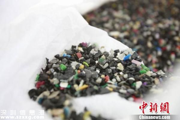 深圳海關(guān)國檢聯(lián)合查獲近20噸洋垃圾 實為廢塑料