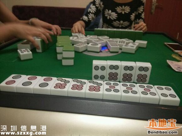 <a href=http://www.hnyueyi.com.cn/shenzhen/ target=_blank class=infotextkey>深圳</a>5土豪打麻將輸1.2億 二審中檢察員堅(jiān)持判無(wú)期