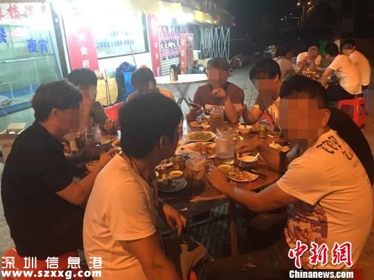 圖為：美味上桌引警察圍觀。　溫嶺公安提供　攝